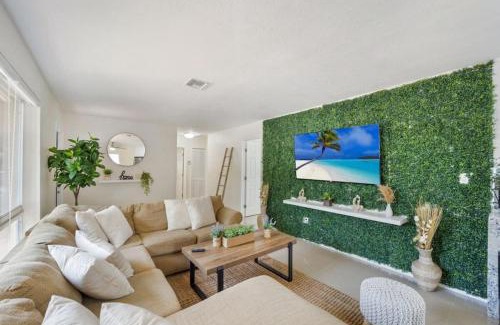 West Park House | NEW Casa Maui I 10min to beach I Pool I 18 Sleeps