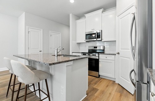 Easley House | NEW! Charming Easley Retreat with Private Yard