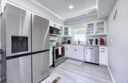 Columbus House | New! Comfy Home with Playground Near Ft Moore!