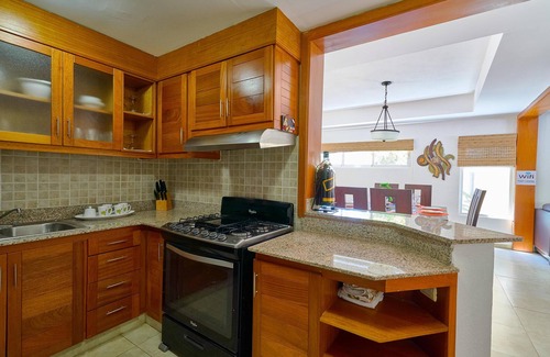 Villas Del Mar Villa | New! Comfy Spacious Villa W/Pool, Jacuzzi, BBQ