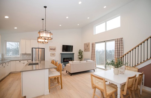 Dry Ridge House | New Construction 4 Bedroom Home, Close to Ark, Hot Tub