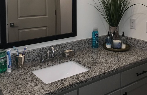 Huber Heights Apartment | *New* Cozy One bedroom with Beautiful Pool