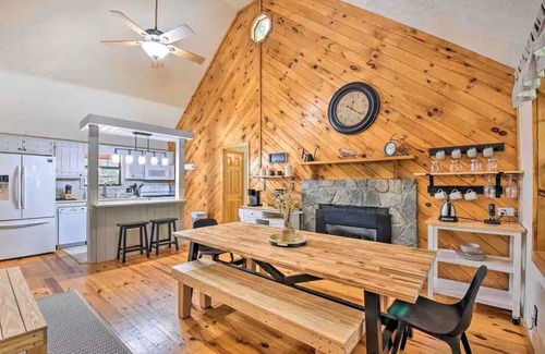 Hiawassee Cabin | NEW! Creekside Cabin w/new hot tub & firepit!