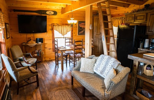 Sevierville Cabin | NEW! Custom Cabin on 10 acres!