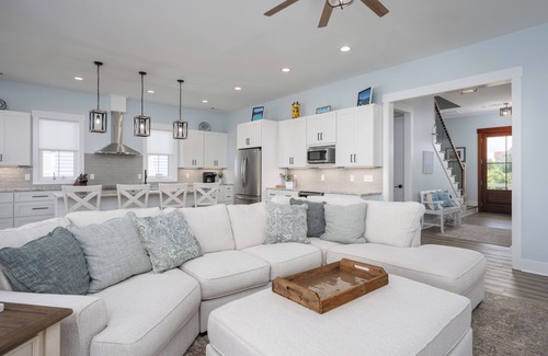 Beachwalk House | New Custom Built 5-Bedroom Coastal Retreat – Harbor Island, SC