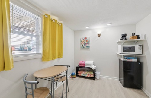 Monticello Apartment | NEW! Dave's Last Resort Poolside-Charming Cabin 1