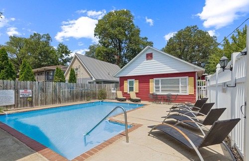 Monticello Apartment | NEW! Dave's Last Resort Poolside-Charming Cabin 1