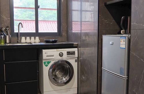 River Valley Apartment | New Deluxe Cozy Studio Apt/WIFI @ Orchard/Somerset Area