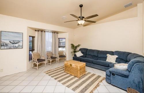 Lake Havasu City House | NEW! Desert Pool & Spa Home, Minutes To Beach!