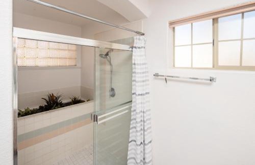 Lake Havasu City House | NEW! Desert Pool & Spa Home, Minutes To Beach!