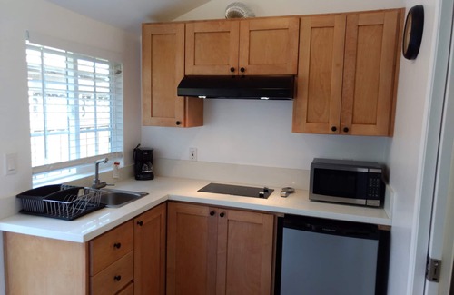 Westside Costa Mesa Apartment | New Design Studio Close to the Beach