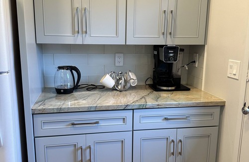 Morro Bay Condo | New! Exceptional quality 2 Bedroom Morro Rock view home 2 blocks to embarcadero