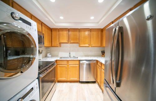 South Beach House | New Finishing Touches Added ! Walk to The Salty Dog South Beach Sleeps 4 Sea Pines