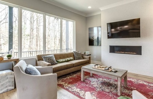 Winchester Cottage | NEW!! Gentleman Jack's Retreat- Lake Front on Tim's Ford