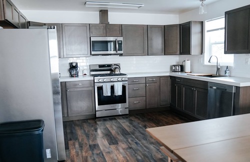 Kalispell House | New Glacier Retreat! Modern, Clean Cowispell Haus: Walk to Downtown Kalispell