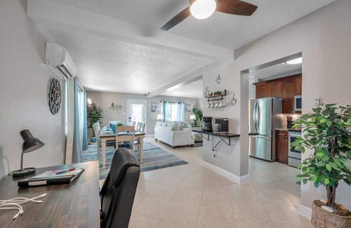 Indian Rocks Beach House | New Heated Pool! Beautiful home-Golf Cart Included!