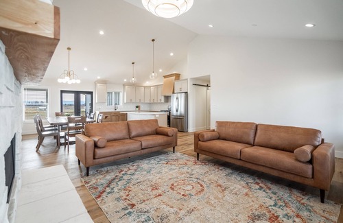 Bingham County House | NEW! Hidden Treasure Retreat w/Hot Tub & River Access