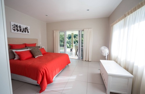 Ngatangiia House | New Holiday Home Only Minutes Away From Muri Beach