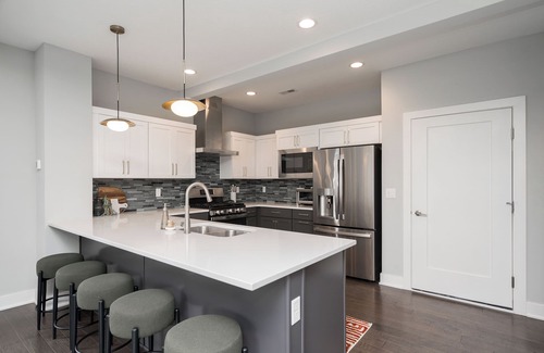 Downtown Des Moines House | NEW home located downtown!Family-friendly, walkable to coffee shops, restaurants