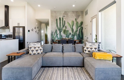 B-Bar-H Ranch House | NEW-Jacuzzi Heat Included-Skye Ranch