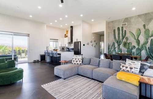 B-Bar-H Ranch House | NEW-Jacuzzi Heat Included-Skye Ranch