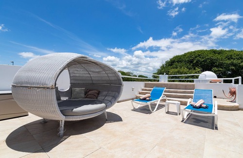 Playacar House | NEW LISTING: 2 private Pools, ROOFTOP deck, BBQ, PKG/3 min to beach