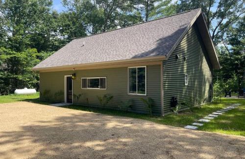 Lyndon Station House | New Listing 2BR/2BA on Trout Lake HotTub & Firepit