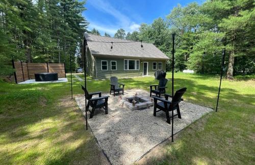 Lyndon Station House | New Listing 2BR/2BA on Trout Lake HotTub & Firepit