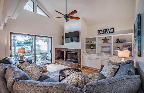 Dataw Island Villa | NEW Listing! Bluff Villa on Dataw