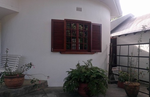 Paarl Apartment | New Listing Bungalow Room in Heritage House on Paarl historic Main Rd,