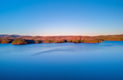 Ranger House | New listing! Perfect home w/ game room, balcony views, & full kitchen!