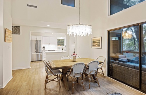 Kiawah Island Condo | New listing! Upgraded PARKSIDE Villa- modern decor and pet friendly!