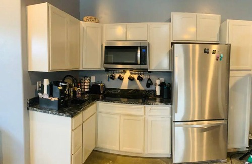 Sheridan House | New + Loft + Unique near Big Goose Creek