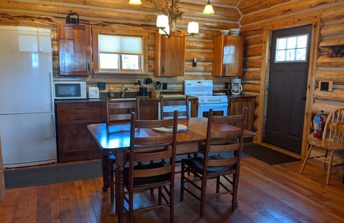 West Yellowstone Cabin | New Log Home - blocks from the West Gate of Yellowstone