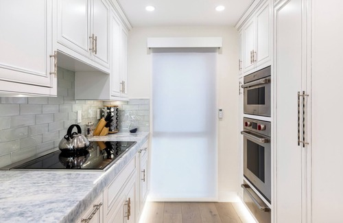 Marina Pacifica Condo | New Luxury 2BR 2.5BA Condo w Amenities + Prime Long Beach Location +Marina Views