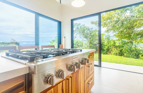 Tres Rios House | NEW! Luxury-4 Suites-Private pool-Ocean views-