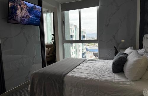Cinco Esquinas Apartment | New Luxury Apartment 12th Floor