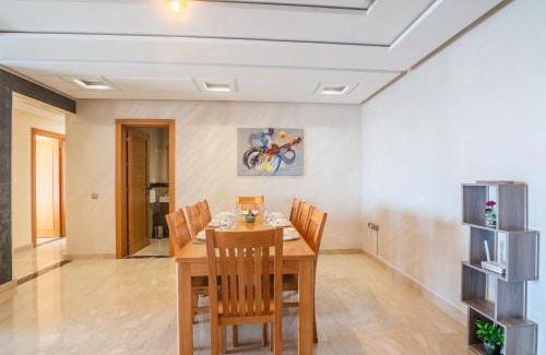 Secteur Touristique Apartment | New Luxury Apartment 130sqm with SeaView WiFi Unlimited with Optical Fiber