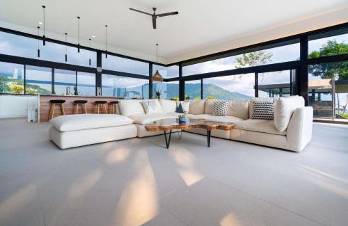 Portalon House | New Luxury! Panoramic Views-pool-private-gated