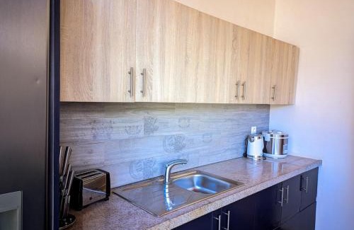 Manakara House | NEW - Maison Lisy - 10 min walk to beach