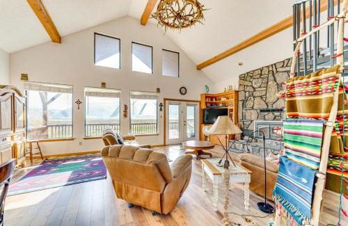 Eagle Nest House | New Mexico Cabin Hideaway with Eagle Nest Lake Views