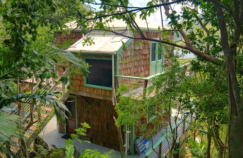 Upper Carolina Cottage | New Moon - Beautifully Built Cottage with Views of Coral Bay