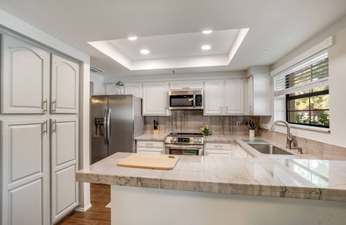 McCormick Ranch Condo | New! No Steps.Sunlit Gated Villa on McCormick Lake & Camelback Trail!