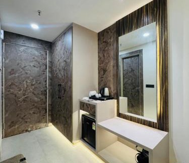 Mohangarh Apartment | New omaxe hazratganj