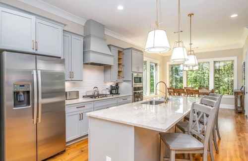 Opelika House | New, On-Site, Overlooking the LAKE Golf Course @ Grand National