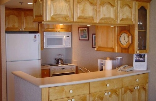 Kaanapali Apartment | New Opening Sept 8-Sept 23,2025 Spectacular 6 floor view.Prime location,unit662