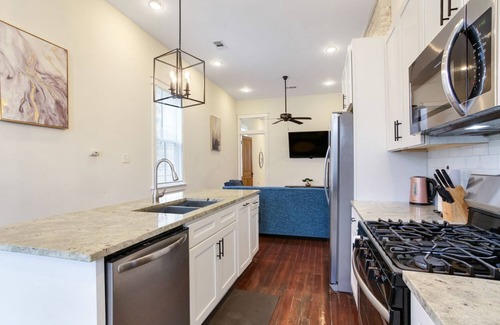 Mid-City House | New Orleans Home Two Miles to Bourbon Street
