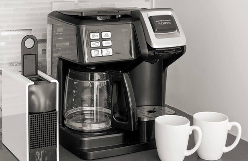 Melrose Meadows House | NEW Poolside Pickleball Paradise - Old Town