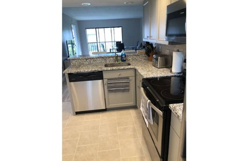 Oldsmar Apartment | New price and Beautiful 2 bed and 2 bath Apartment