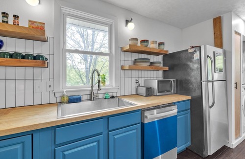 Fayetteville House | NEW! Relax and Unwind in the Heart of Fayetteville